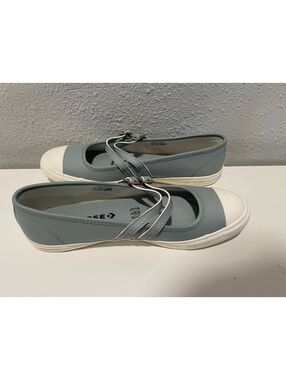 Converse Women's Mary Jane Style Sneakers Size 9 Light Blue